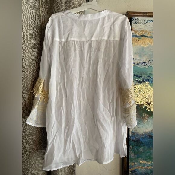 Coldwater Creek White and Cream Embellished Tunic with 3/4 Sleeves Sz M NEW - Picture 3 of 11